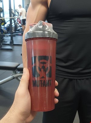 شیکر موتانت ۹۰۰ میلی لیتر 