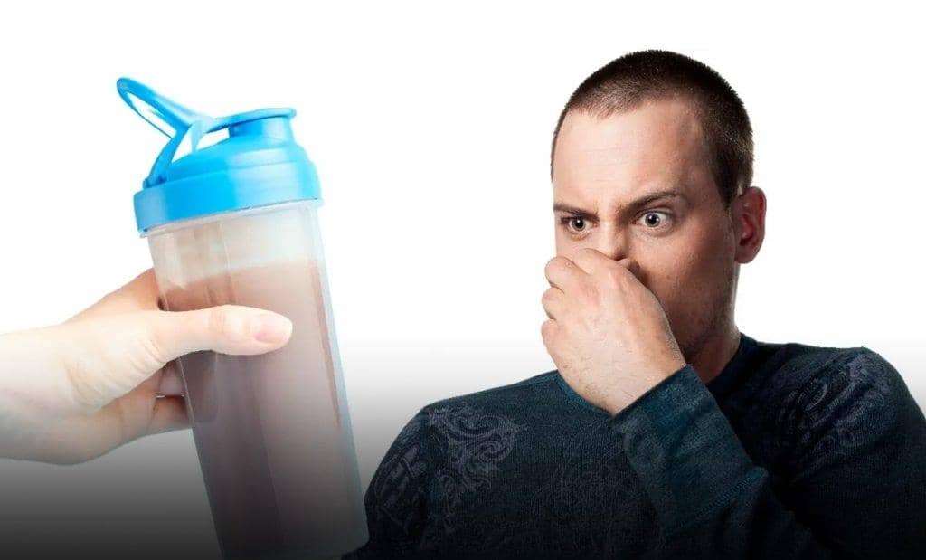 چگونه از بوی بد شیکر ورزشی خلاص شویم؟ ۷ ترفندها و روش‌های ساده»